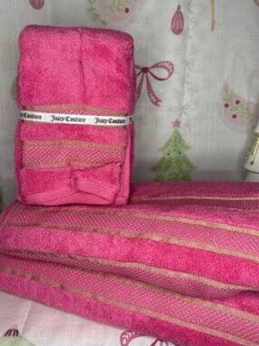Juicy Couture Pink Bath set